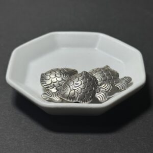 泰國清邁手工銀配件｜扁片魚形通孔珠 1入｜串珠材料