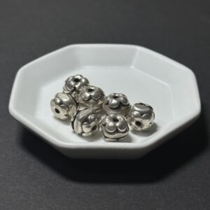 泰國清邁手工銀配件｜方塊雙面五辦花通孔珠 1入｜串珠材料