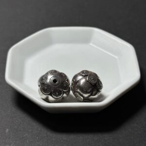 泰國清邁手工銀配件｜瓜形上下花瓣包覆通孔珠 1入｜串珠材料