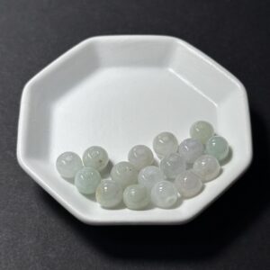 天然翡翠配件｜晴綠細糯蘋果翡翠圓珠 6x7x7mm 1粒｜串珠材料