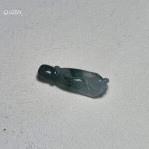 冰種飄青花掌上明珠_左手