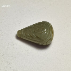 糯種豆綠秋香仿古雕花簍空珠