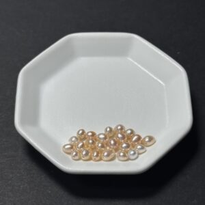 天然淡水珍珠配件｜通孔 粉金極光米粒珠 5mm 1粒｜串珠材料
