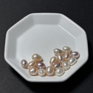 天然淡水珍珠配件｜通孔 極光金屬長米珠 7mm 1粒｜串珠材料