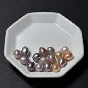 天然淡水珍珠配件｜通孔 極光怪色金屬水滴米珠 6mm 1粒｜串珠材料